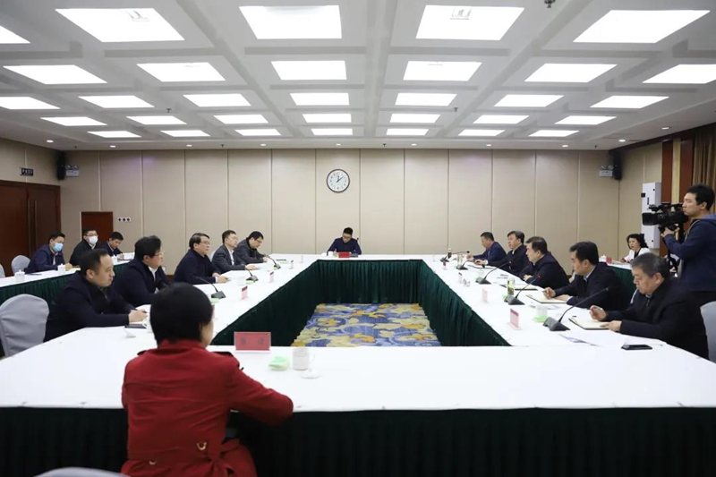 中國信息協會副會長朱玉一行與保定市委書記黨曉龍舉行工作座談